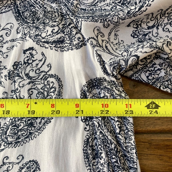 J.Jill PureJill Women's Large Paisley Print Blouse Top V Neck Periwinkle - Picture 7 of 8